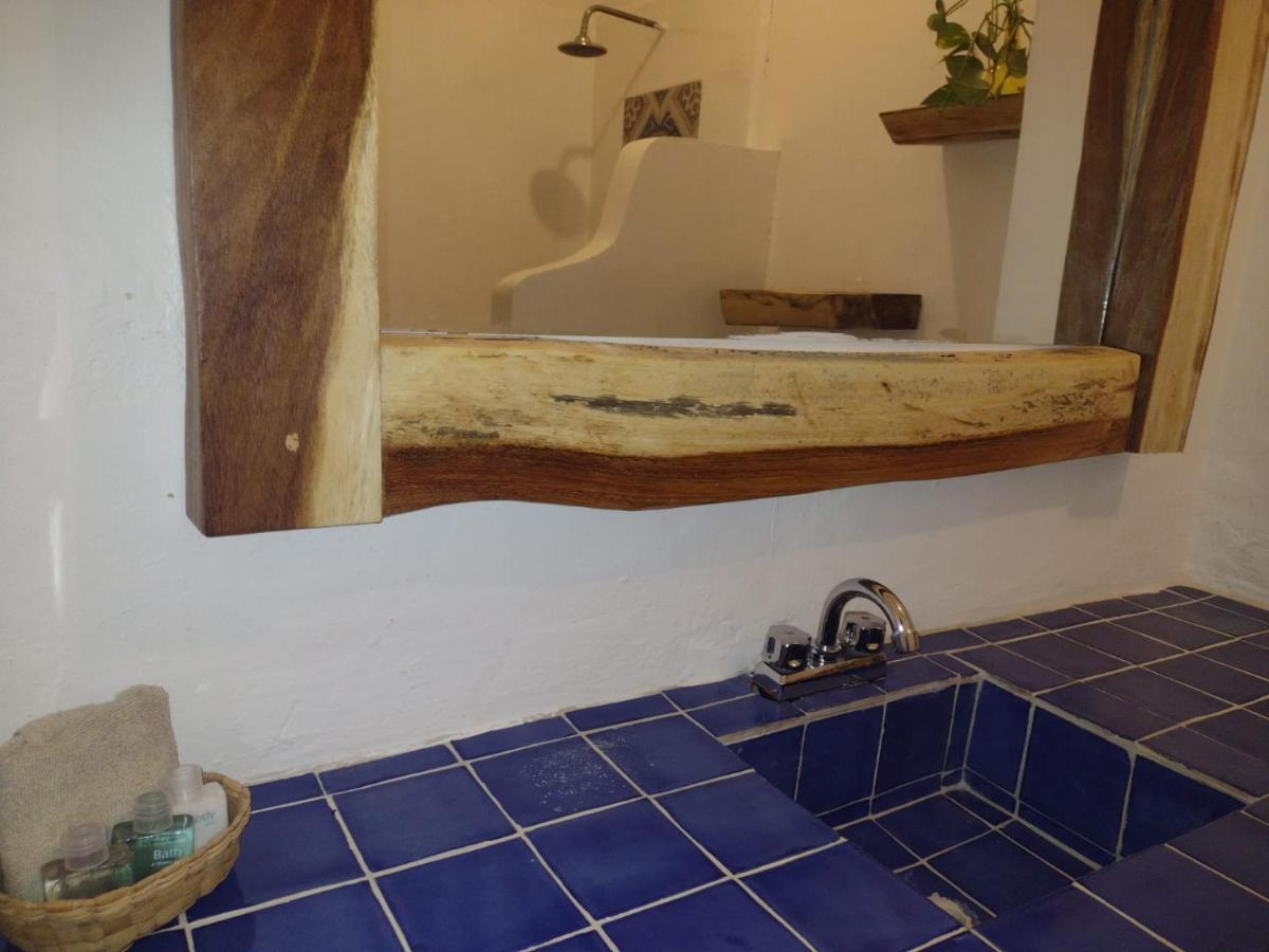 Mio Tulum Hotel Boutique Εξωτερικό φωτογραφία Bathroom in a hotel in Oaxaca, Mexico