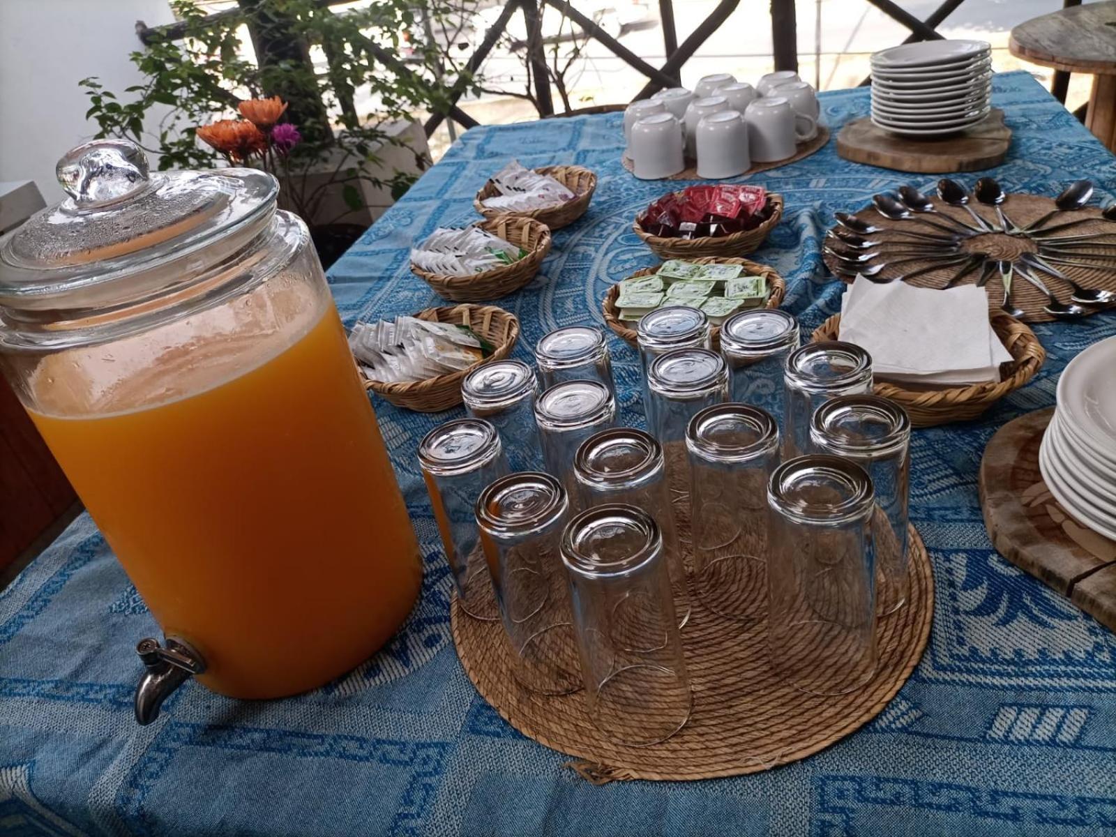 Mio Tulum Hotel Boutique Εξωτερικό φωτογραφία A typical breakfast in Morocco